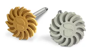 Abb. 1: Das Enhance® Flex-System ist ein Finier- und Poliersystem auf Silikonbasis mit flexiblen Lamellen und abgerundeten Kanten, die sich an nahezu jede Zahnoberflächenstruktur anpassen.