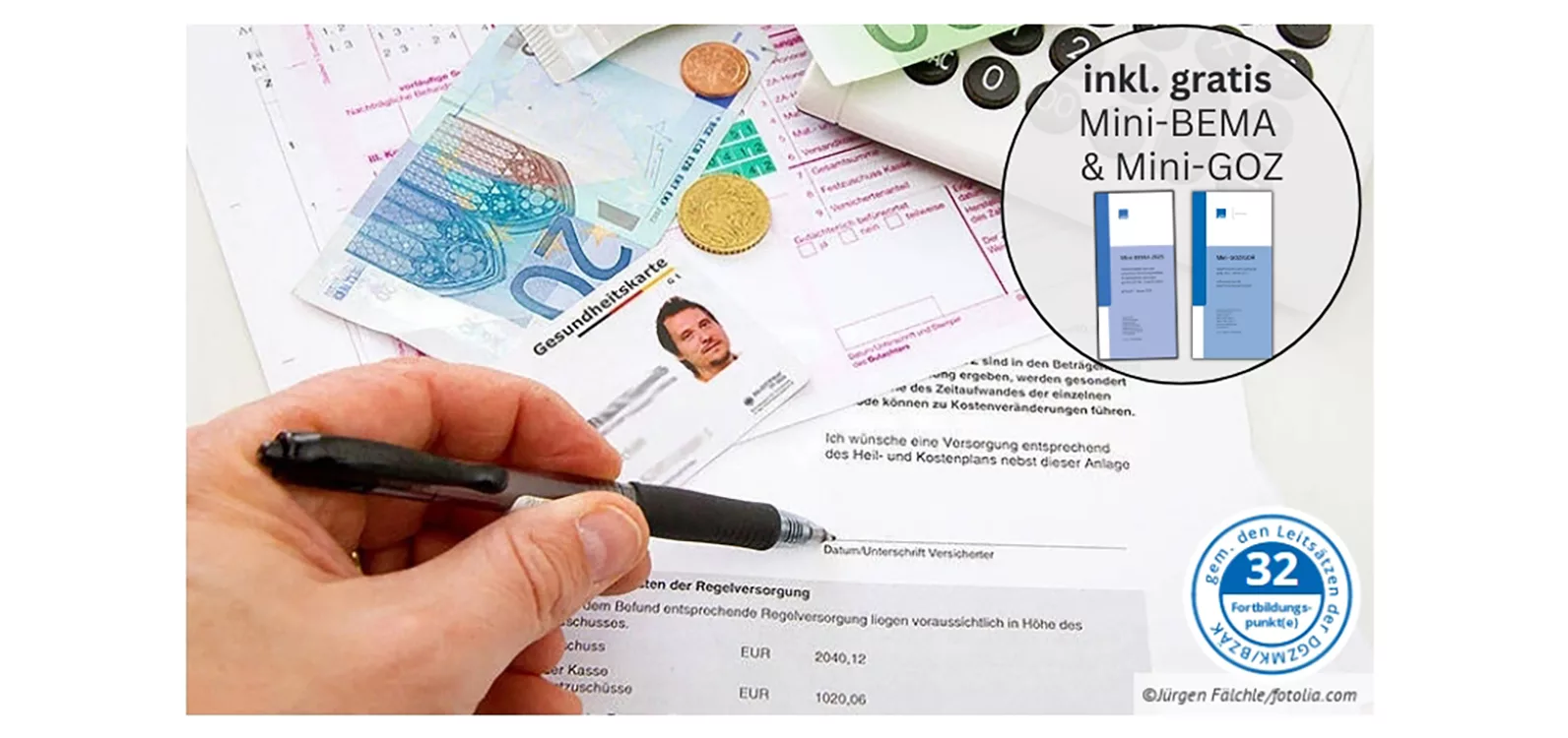 Schreiben zur Regelversorgung, Hand mit Stift will unterschreiben, Gesundheitskarte, Geld, Taschenrechner, Rezept oder Überweisung