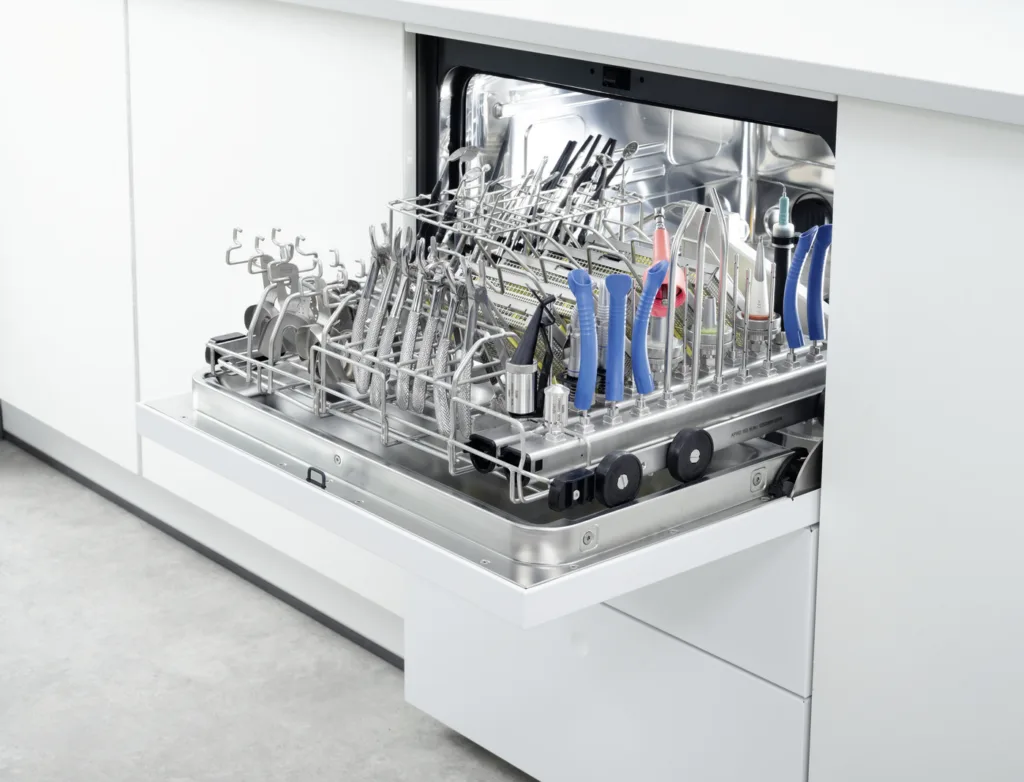 Produktdarstellung Desinfektions- und Reinigungsgerät CopactLine von Miele.
