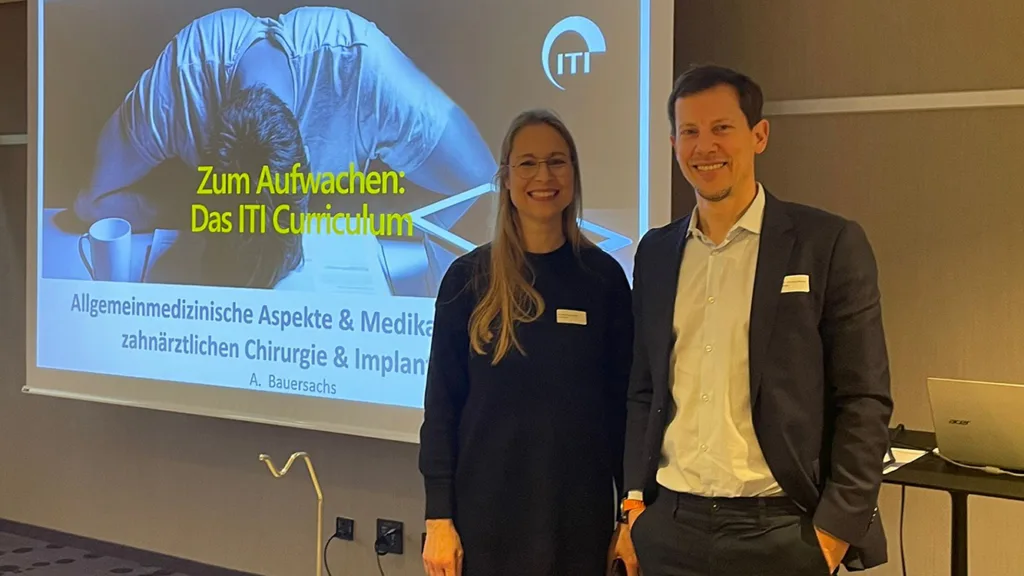 Prof. Mertens und Dr. Bauersachs vermitteln aktuelle allgemeinmedizinische Aspekte in der zahnärztlichen Chirurgie und Implantologie.