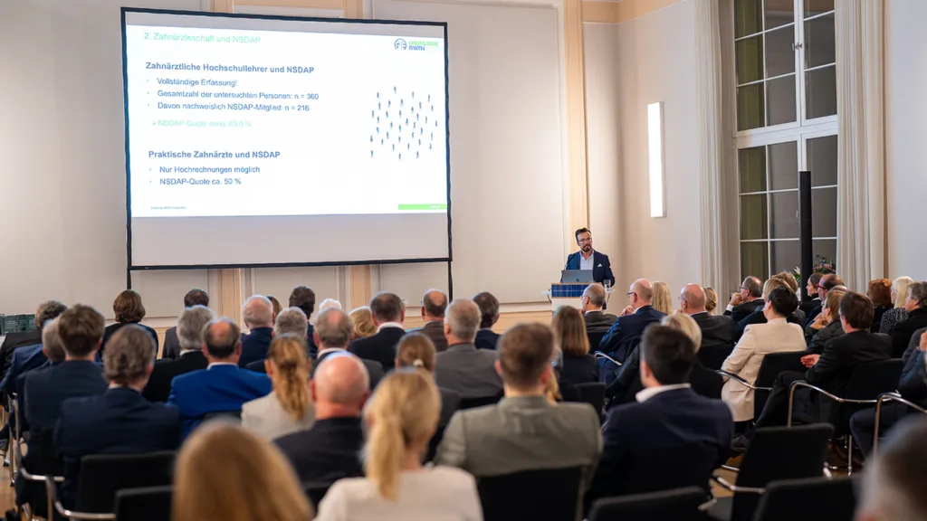 Dominik Groß, Institut für Geschichte, Theorie und Ethik der Medizin in Aachen, spricht.