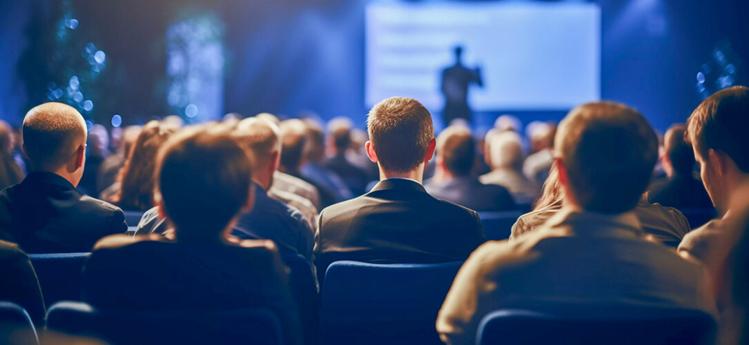 personen-die-einer-hochprotokoll-veranstaltung-teilnehmen-83045940-freepik-freepik.com-ki-generiert