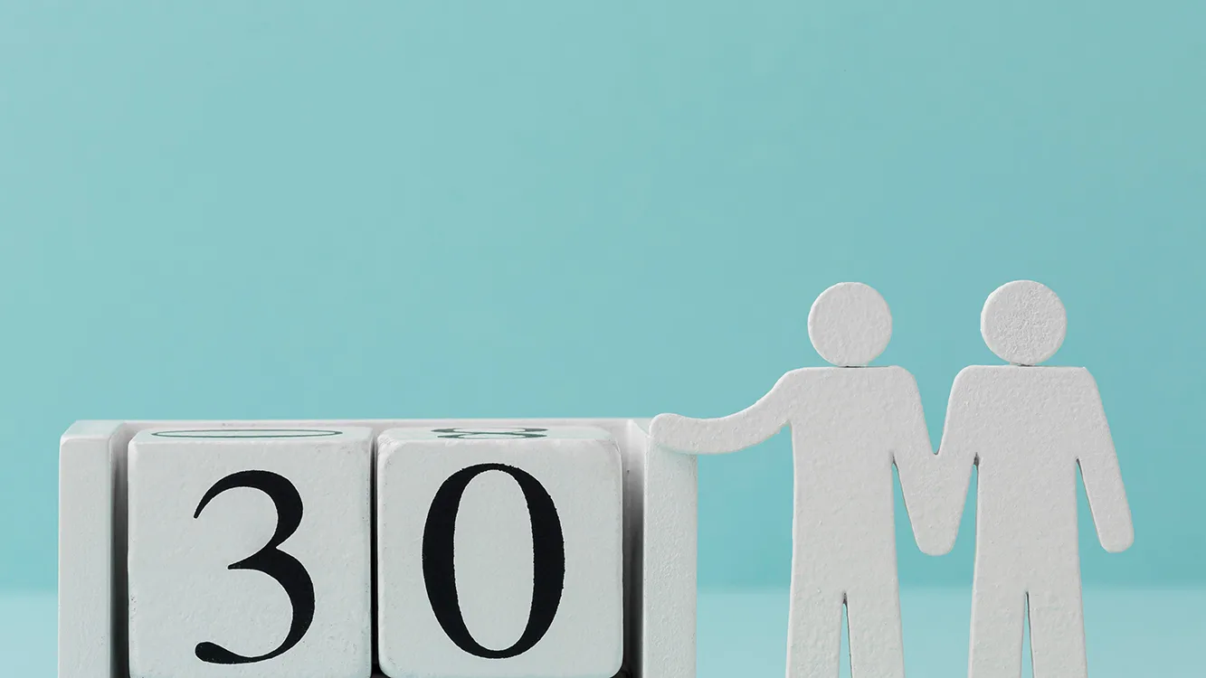 stillleben-arrangement-fur-den-tag-der-freundschaft-14311735-freepik-freepik