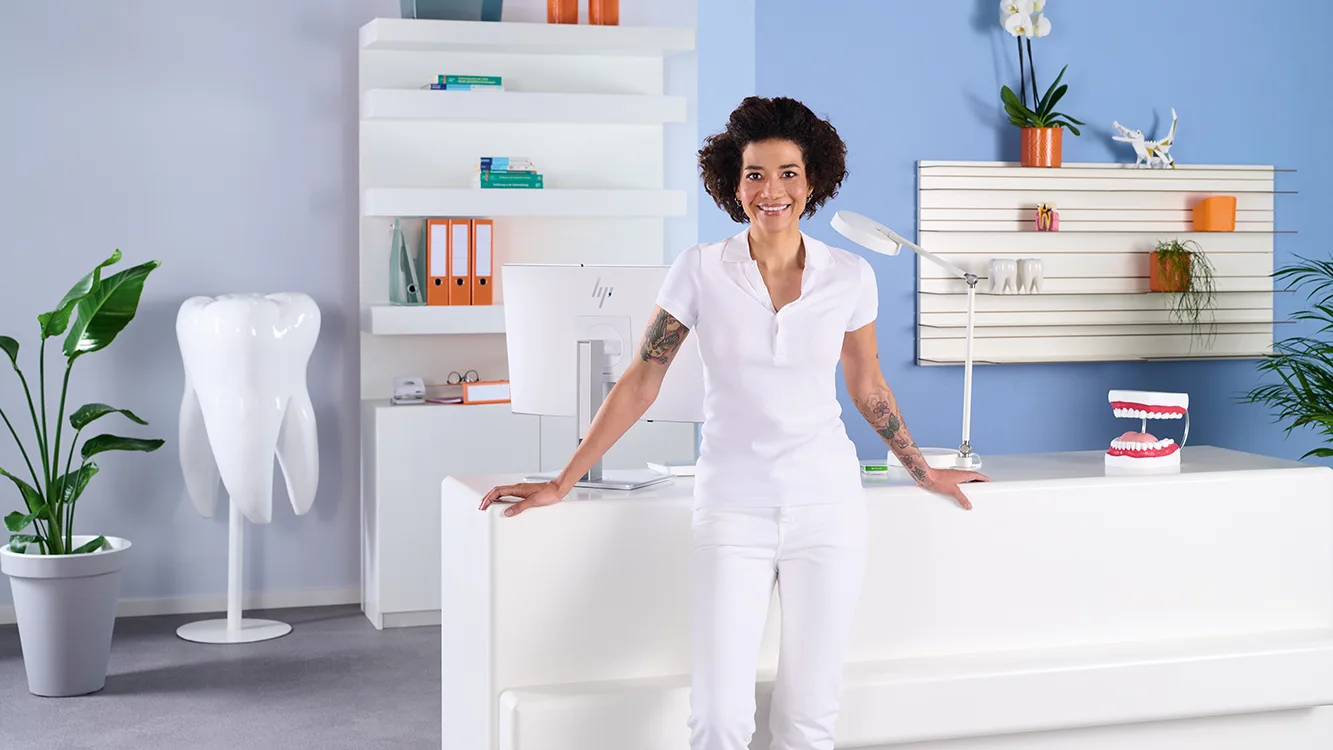 CGM Dentalsysteme GmbH_Pressekonferenz Frankfurt_XDENT Mood CMYK_06112025