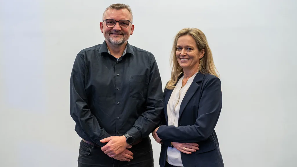 Priv.-Doz. Dr. Janka Kochel, Fachzahnärztin für Kieferorthopädie in eigener Praxis in Aalen (Süddeutschland) und Dr. Marco Stegner, in Freystadt niedergelassen, sind die neuen Beisitzer im Vorstand der DGZMK.