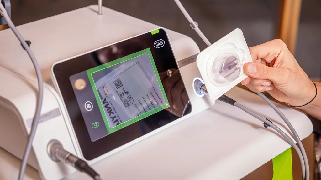 Das neue Implantmed Plus II punktet mit einer integrierten Scanfunktion.