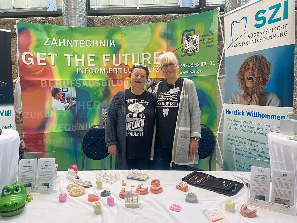 Auf der Ausbildungsmesse ein Stand