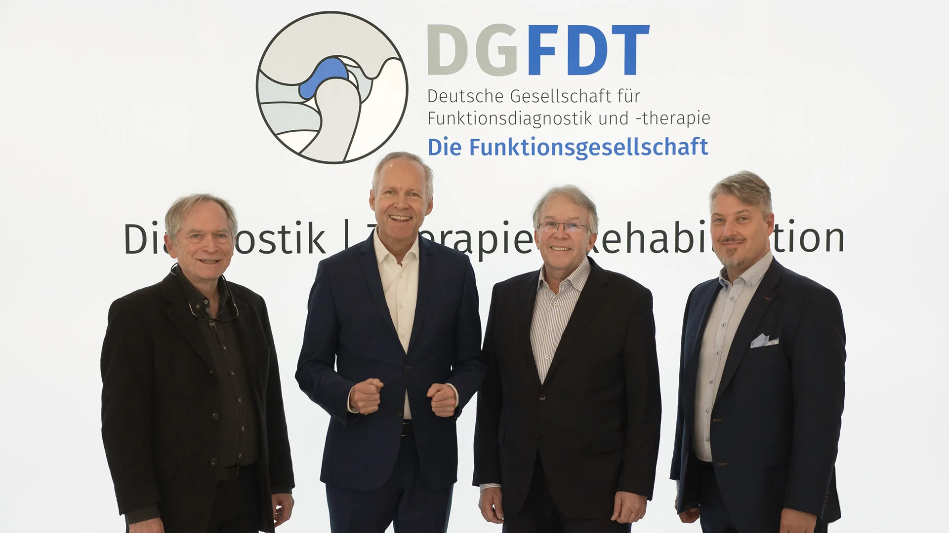 Der aktuelle Vorstand der DGFDT (v.l.n.r.): Dr. Christian Mentler (Vizepräsident), Priv.-Doz. Dr. Oliver Ahlers (Präsident), Univ.-Prof. Dr. Peter Ottl (Rechnungsführer), Dr. Daniel Weber (Generalsekretär)