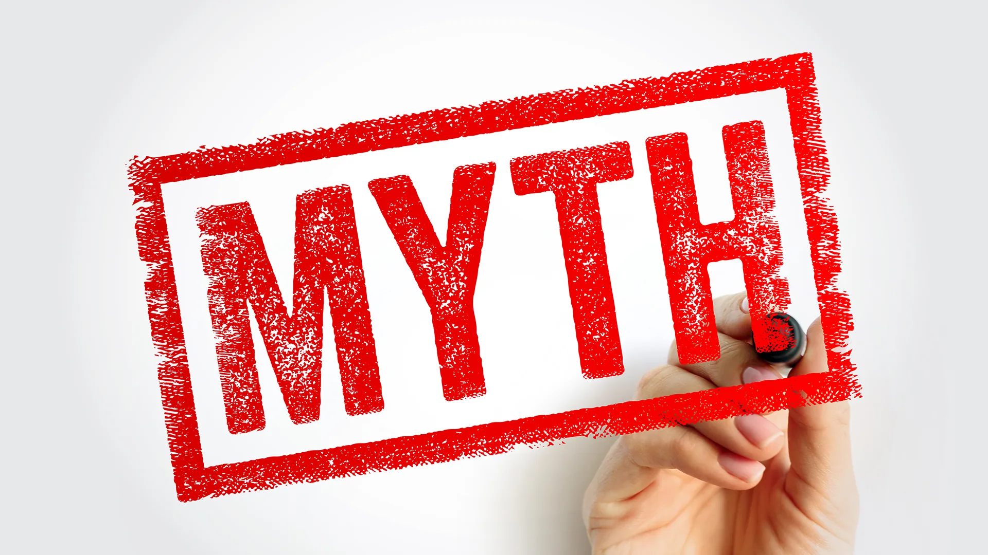 das Wort Myth in groß und rot als gestempelt dargestellt.