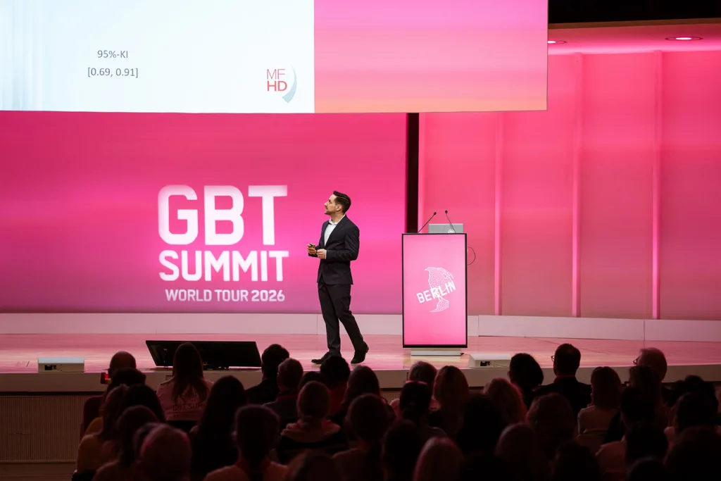 Ein Teil der Patienten lässt sich auch bei unzureichender Mundhygiene gesund erhalten: Parodontologie-Spezialist Dr. Antonio Ciardo (Universität Heidelberg) resümiert den Stand des Wissens zum Thema Biofilm-Management.