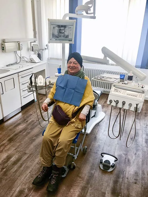 Abb. 3 : Barrierefreiheit beginnt im Kopf: Zum Beispiel ist der Transfer in den Behandlungsstuhl gar nicht in allen Fällen notwendig.