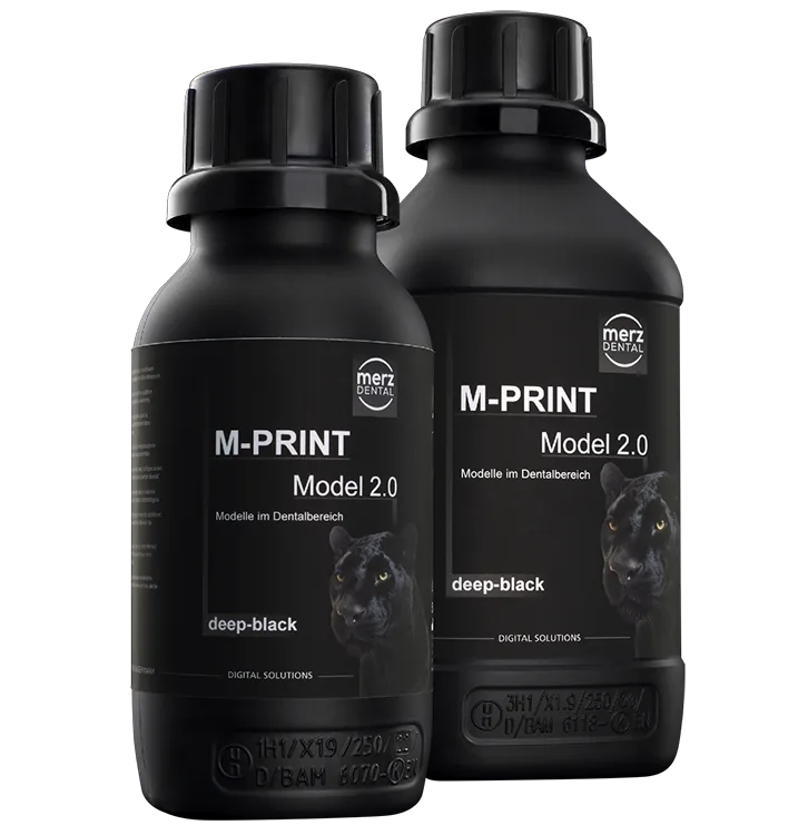 M-PRINT Model 2.0 deep-black insbesondere für die Herstellung von Schau- und Auslieferungsmodellen im Dentalbereich.