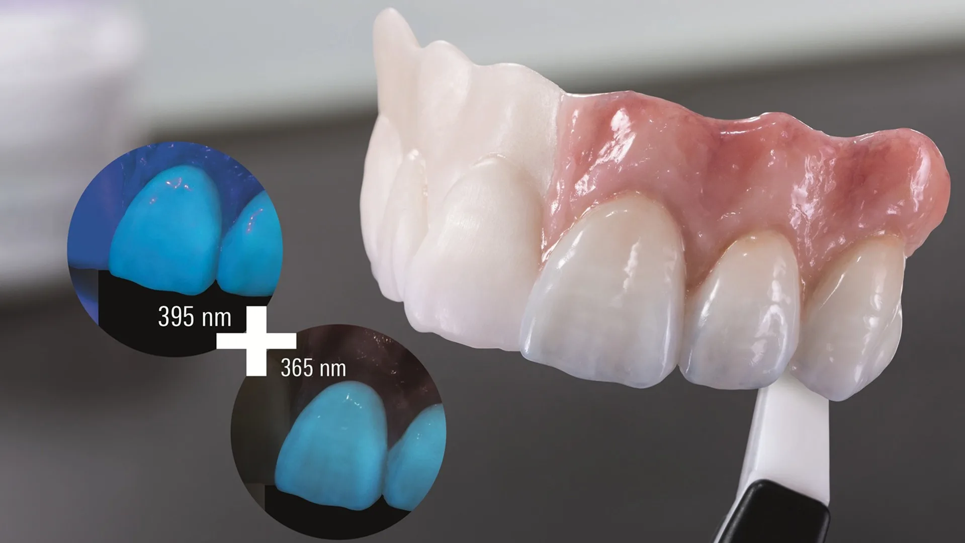 VITA LUMEX UNIQUE POWER FLUO-GLAZE PASTE reagiert zuverlässig auf Licht bei 365 und 395 nm.