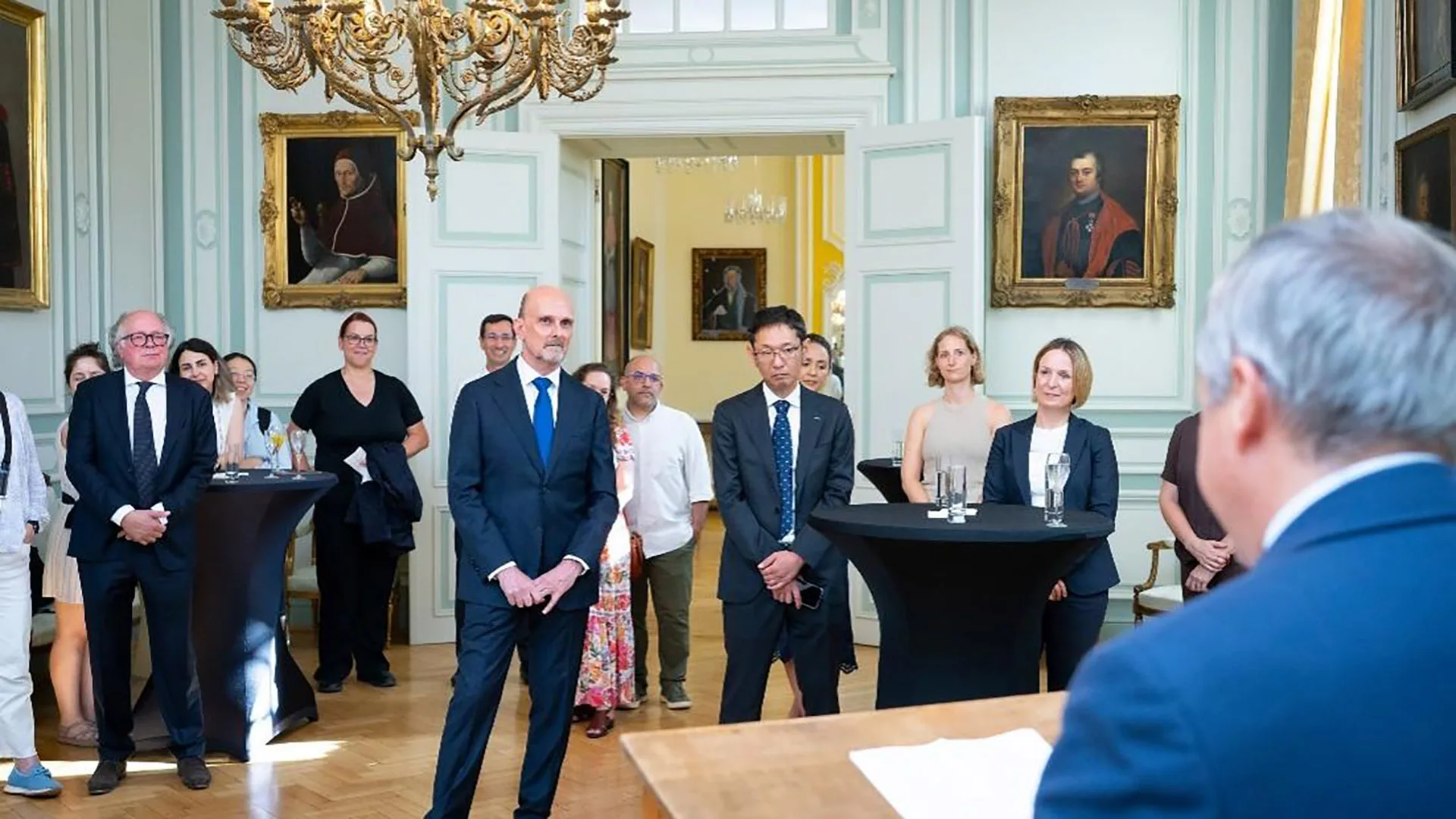 Prof. Bart Van Meerbeek erläuterte, wie die nahezu drei Jahrzehnte währende Zusammenarbeit zwischen der KU Leuven und GC unabhängige wissenschaftliche Forschung und industrielle Innovation erfolgreich miteinander verbindet.