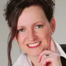 Claudia Huhn