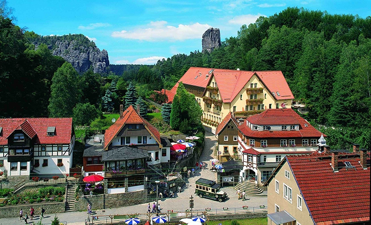 Hotel Amselgrundschlößchen zu Fußen der Bastei.