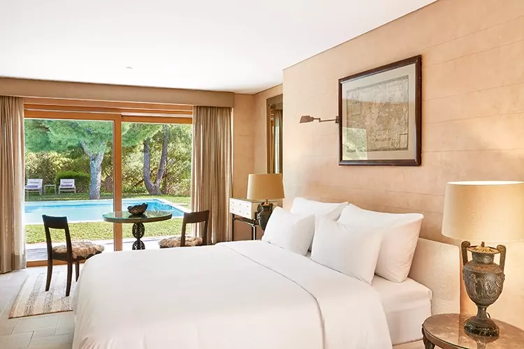 Der Luxus-Bungalow mit privatem Pool.