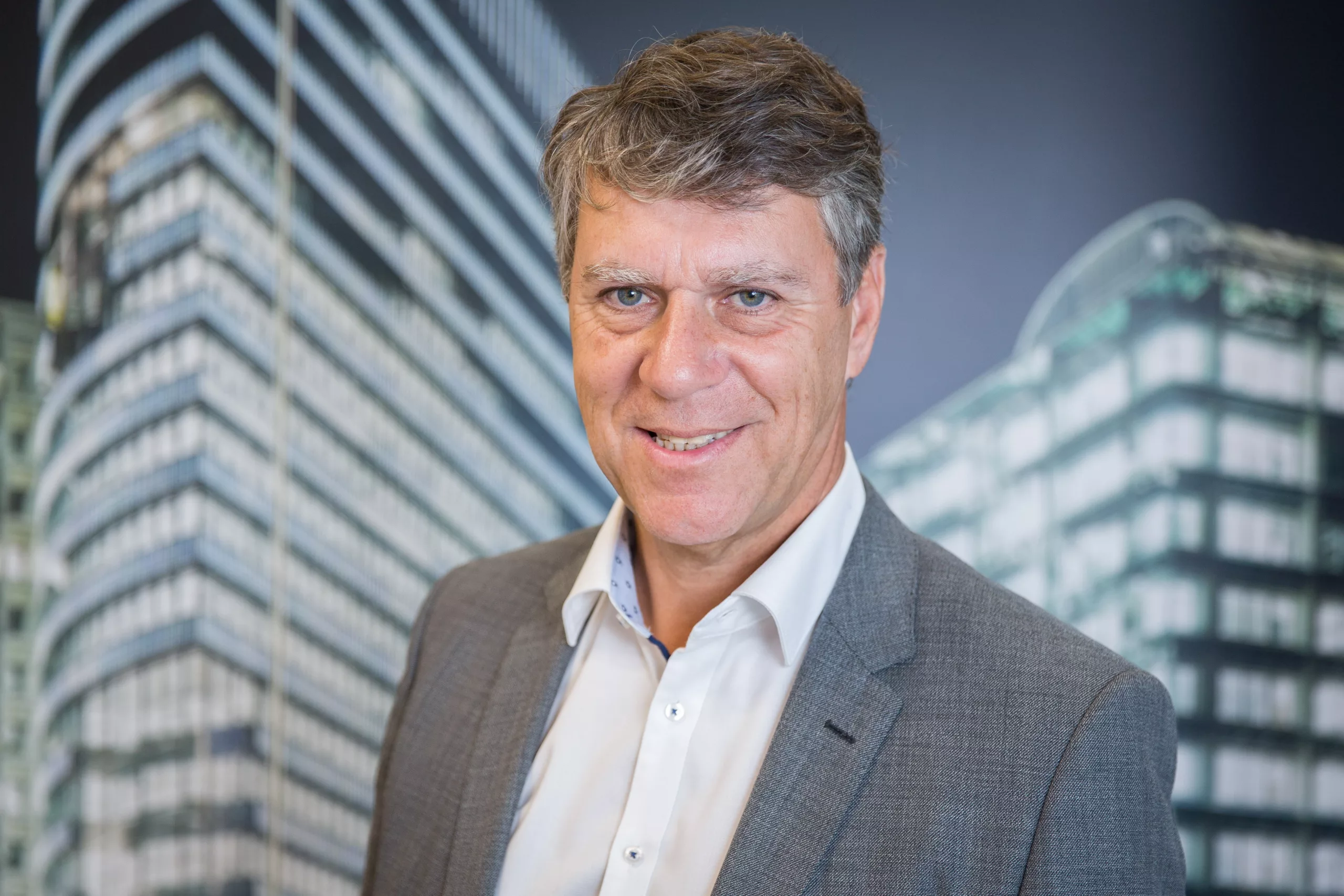 Professor Dr. Michael J. Noack, Direktor der Poliklinik für Zahnerhaltung und Parodontologie, Klinikum der Universität Köln.