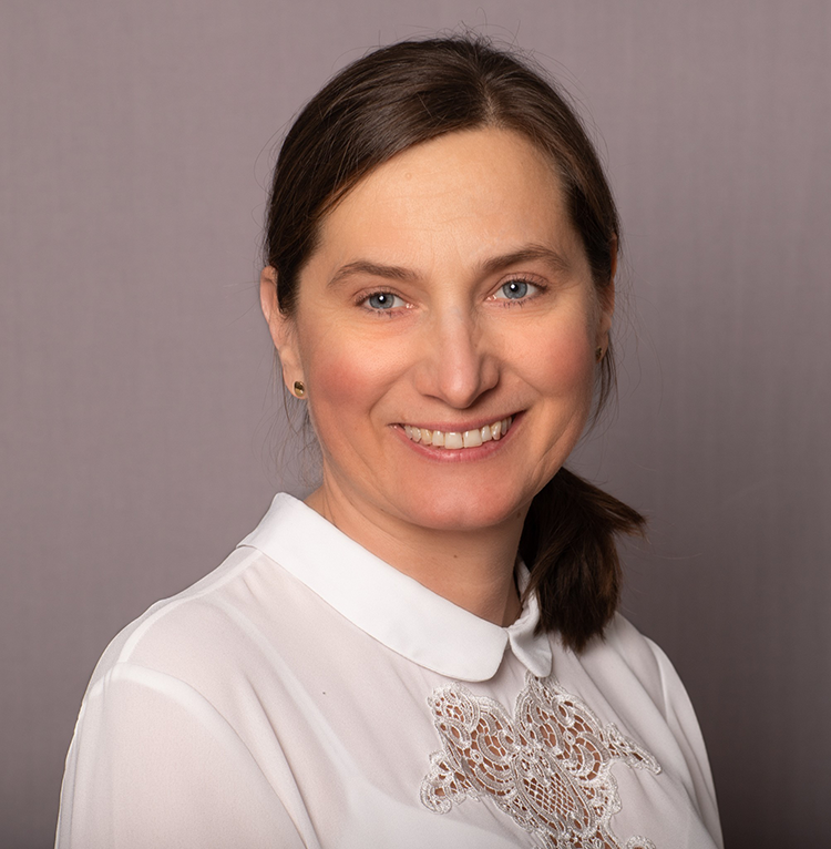 Frau Univ.-Prof. Dr. Dipl.-Ing. Bogna Stawarczyk.