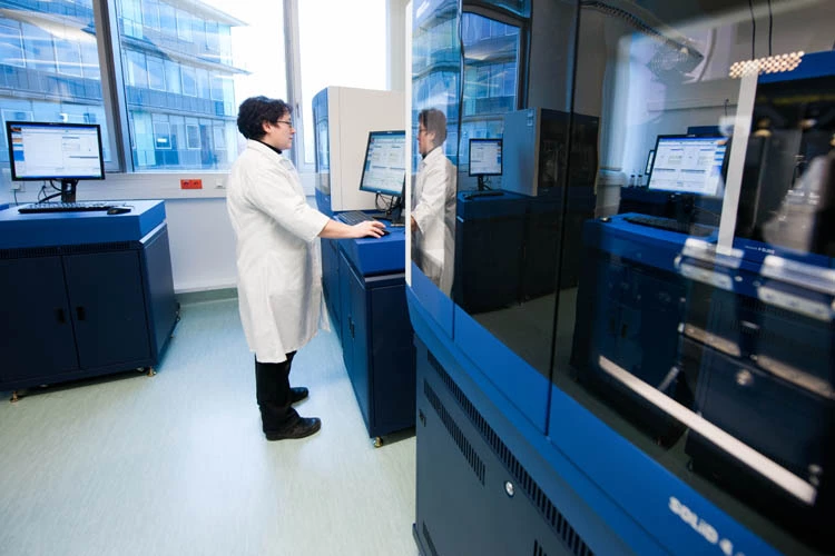 Technologien zur Krebsgenomsequenzierung können genetische Veränderungen umfassend und detailliert erfassen.