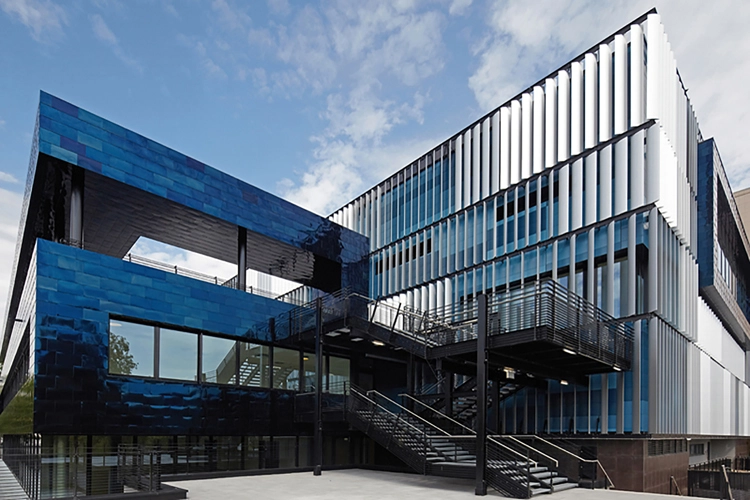 Der DZOI-Kongress 2021 findet im Tagungszentrum Rhein-Mosel-Halle in Koblenz statt.