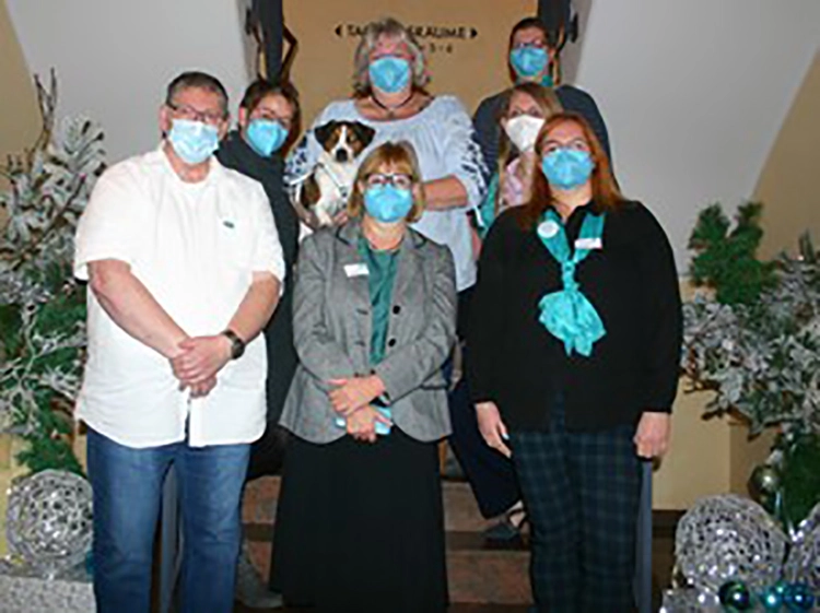 v.l. Klaus Seidel, Claudia Hempel, Martina Erichson, Nicole Josten-Ladewig, Steffi Dörner-Hoppe, Kim Gröne und Svenja Holle.