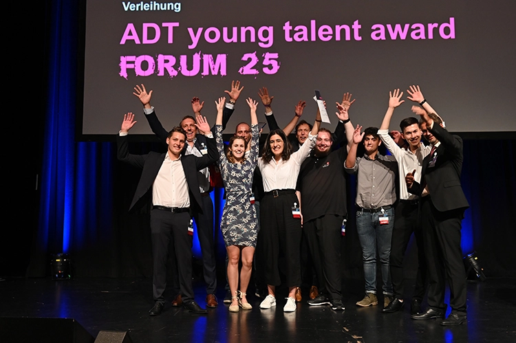 Die jungen Referentinnen und Referenten vom FORUM 25 – die Nachwuchsförderung der ADT findet auch 2022 statt.