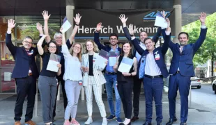 Die Nachwuchsreferenten aus dem vergangenen Jahr. Eine fachkundige Jury bewertet die Präsentationen und zeichnet den besten Vortrag mit dem „ADT Young Talent Award“.