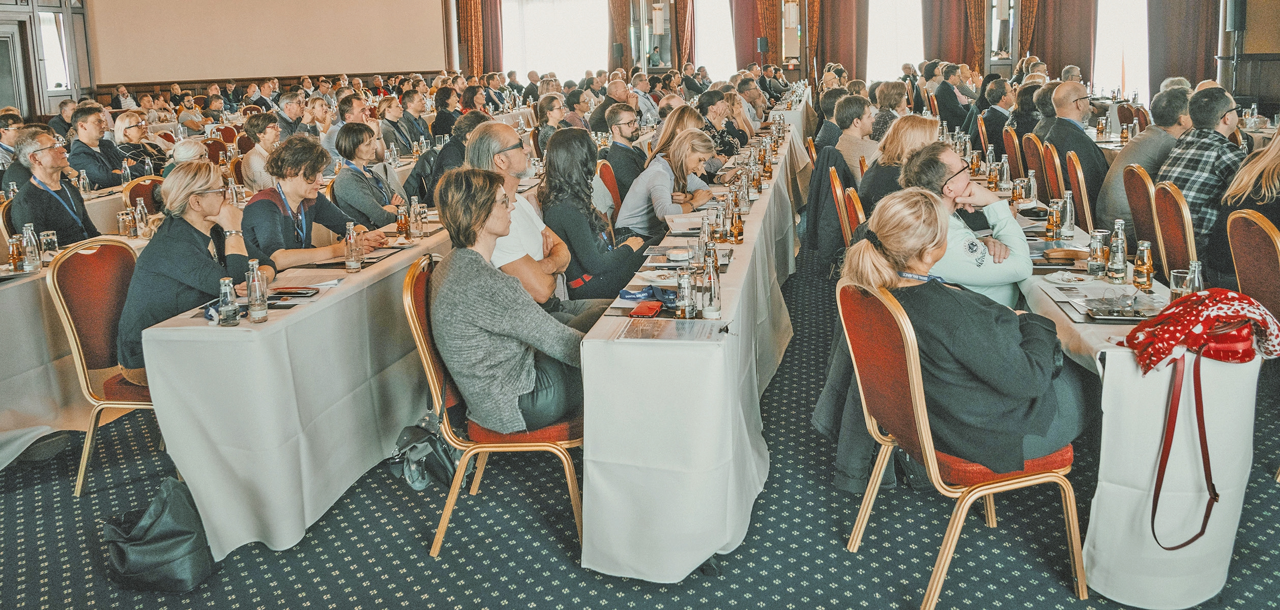 Volles Haus beim dentalen Fortbildungsauftakt am zweiten Januarwochenende in Warnemünde.