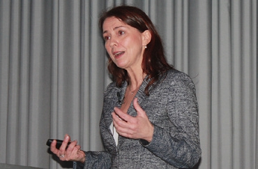 Prof. Dr. Nicole Arweiler, Direktorin der Abt. Parodontologie der Uniklinik der Philipps-Universität Marburg.