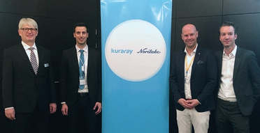 (v.l.n.r.): Dr. Heinz Schuh (Senior Technical Advisor, Kuraray Europe GmbH), Dr. Jorge Espigares (Kuraray Notitake Dental Inc., Tokio), Dr. Hendrik Zellerhof (Laer) und MDT Björn Roland (Klein-Winternheim) nach der Pressekonferenz.