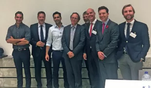 Die Referenten (von links): Dr. David Anssari Moin, Dr. Dirk Duddeck, Dr. Reza Seidi Pour, Prof. Daniël Wismeijer, Rüdger Rubbert, Dr. Burkart Zuch, Dr. John Blythe und Dr. Olivier Becker