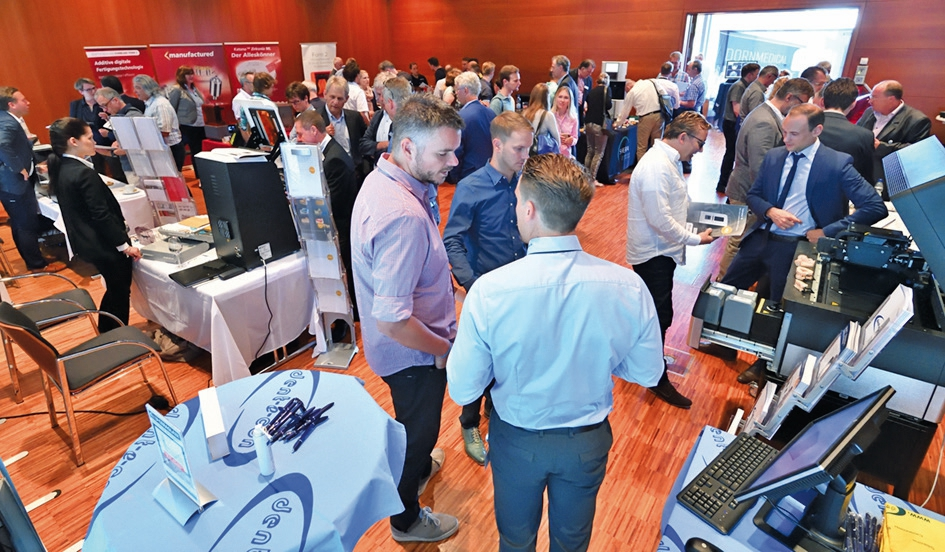 Abb. 1: Die ADT-Jahrestagung 2017 – ein attraktives Programm sorgte für ein „volles Haus“, was auch in der Industrieausstellung zu regem Besuch und vielen Gesprächen führte.
