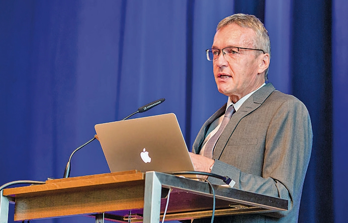 Tagungspräsident Prof. Jentsch aus Leipzig.