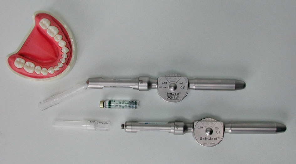 Abb. 1: DIN 13989-genormte Dosierrad-Spritze für intraligamentale Injektionen.