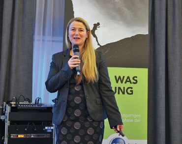 Datenschutzfachfrau Bianca Bach benannte die Auswirkungen der neuen EU-Datenschutzgesetzgebung auf Zahnarzt- und Arztpraxen und zeigte den aktuellen Handlungsbedarf auf.