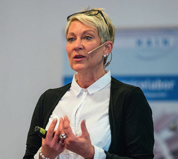 Dr. Silke Dombrowa