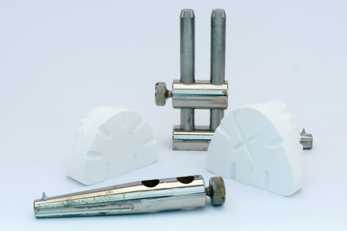 Abb. 48: Modelle mit Splitcast und Fixator.