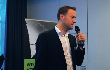 Alexander Boschuk von CGM (Geschäftsbereich Telematikinfrastruktur) stellte in seinem Vortrag die Voraussetzungen für die Anbindung der Praxen an die TI anschaulich dar.