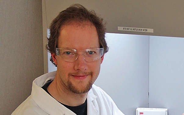 Dr. Michael Jahns, Forschung & Entwicklung von Kronen- und Brückenmaterialien bei 3M.