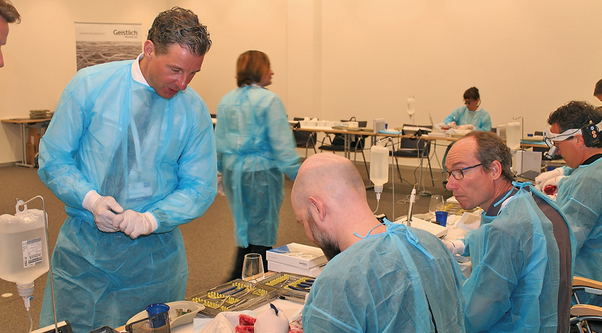 Bone Splitting war das Thema im Geistlich-Workshop mit PD Dr. Dr. Andreas Stricker.