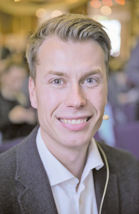 Abb. 4: Silas Feddersen arbeitet an der Optimierung des Angebots der DentalTheke, um Dentallabore und das zahntechnische Handwerk weiter zu stärken.
