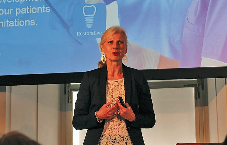 Krista Strauss, Geschäftsführerin Zimmer Dental DACH, gab am Samstag einen Überblick über den Status quo und die Zukunftsmission von Zimmer Biomet.