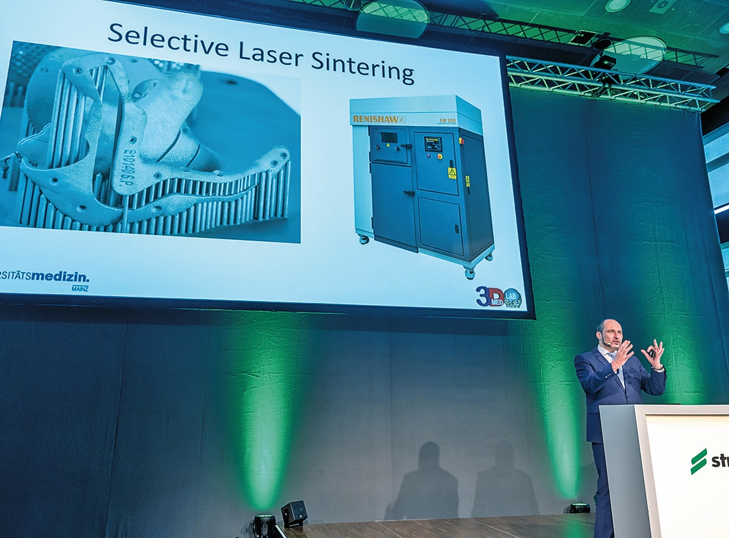 Eine in der Zahntechnik relevante Technik und industriell hochinteressant ist das selektive Lasersintern für qualitativ hochwertige und zugleich kostengünstige Fertigung von Zahnersatz.