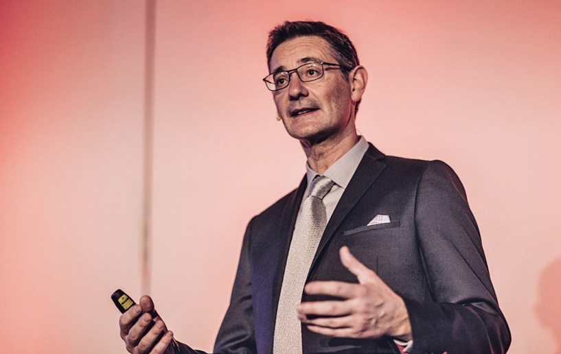 Abb. 6: Über „Implantatversorgungen – Ästhetischer Luxus?“ referierte ZTM Damiano Frigerio aus Lugano.