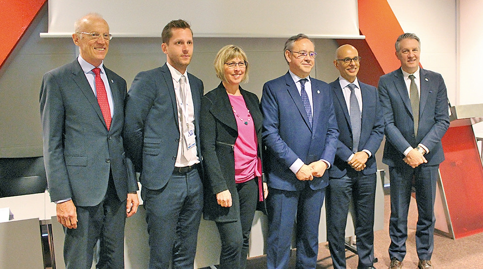 Standen der Presse Rede und Antwort (von links): Prof. Dr. Christoph Hämmerle, Dr. Christian Schmitt, Pamela McClain, Dr. Mariano Sanz, Dr. Maurício Araújo und Prof. Dr. William Giannobile.