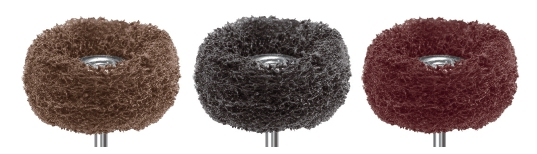 Abb. 6a-c: Faservliesräder in grober, mittlerer und feiner Körnung.