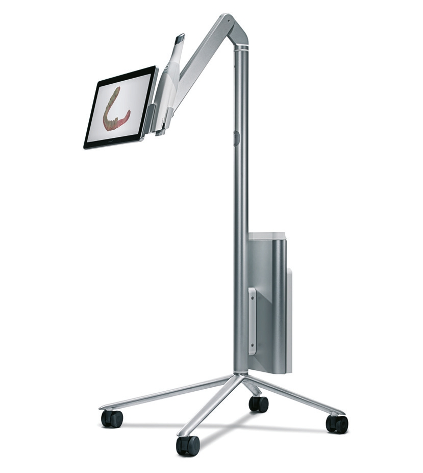 Flexible Einheit für die Zahnarztpraxis: der neue Trios Move mit 3Shape Trios Intraoralscanner, Touchscreen-Monitor und leistungsstarkem PC. So können Informationen zur Behandlung mit dem Patienten geteilt und die Behandlungsakzeptanz gestärkt werden.