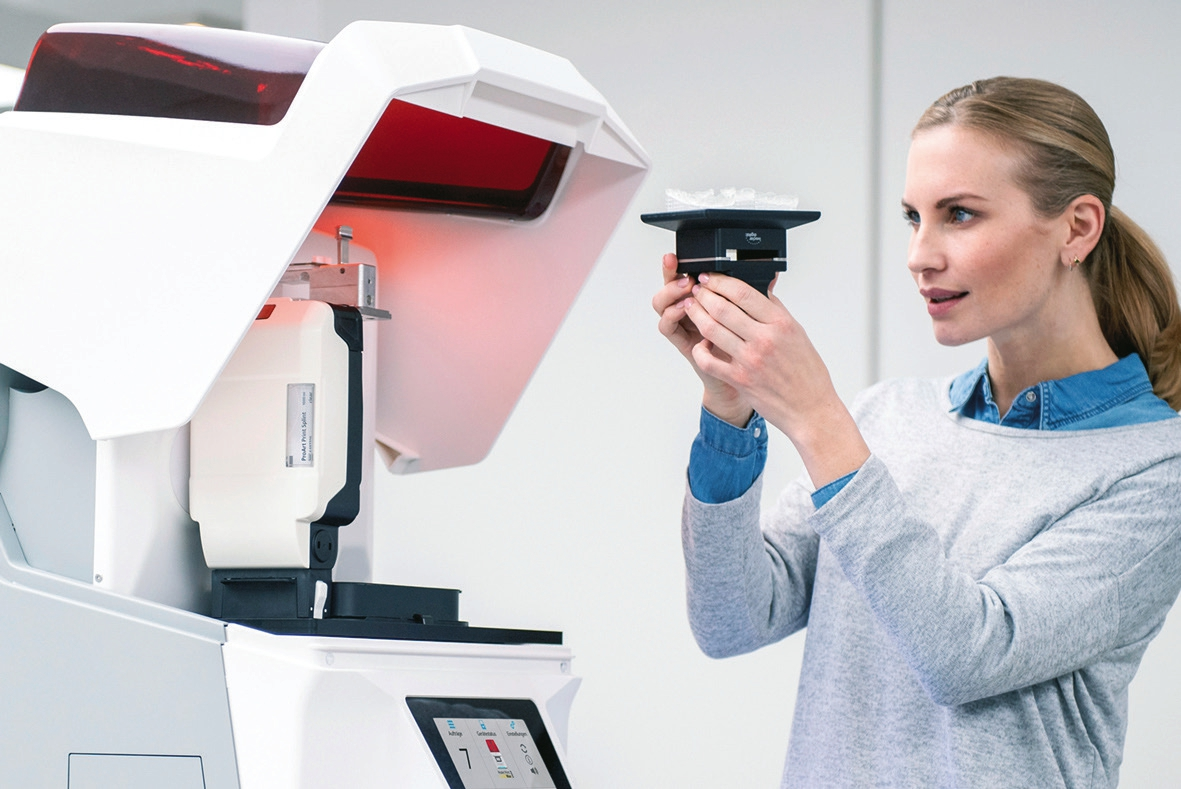 Abb. 8: PrograPrint®PR5 – der erste Drucker von Ivoclar Vivadent.