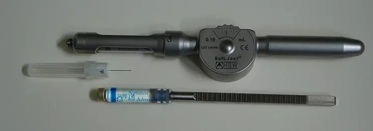Abb. 1b: DIN-genormte Dosierrad-Spritze SoftJect – DIN 13989.